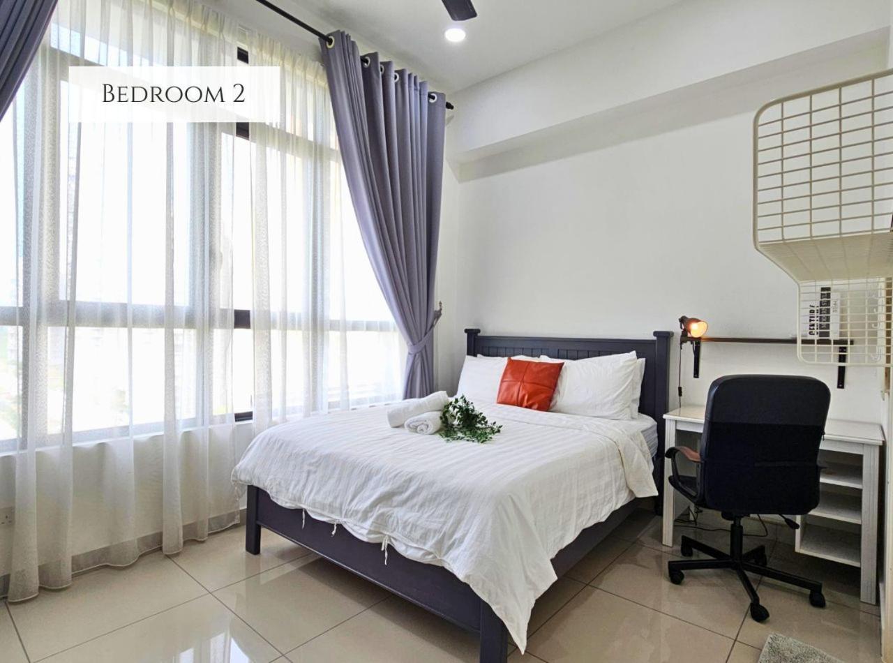 Conezion Near Ioi City Mall, Maeps Serdang, Putrajaya By Cloud Host Room photo